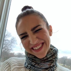 Meet your Posher, Iva